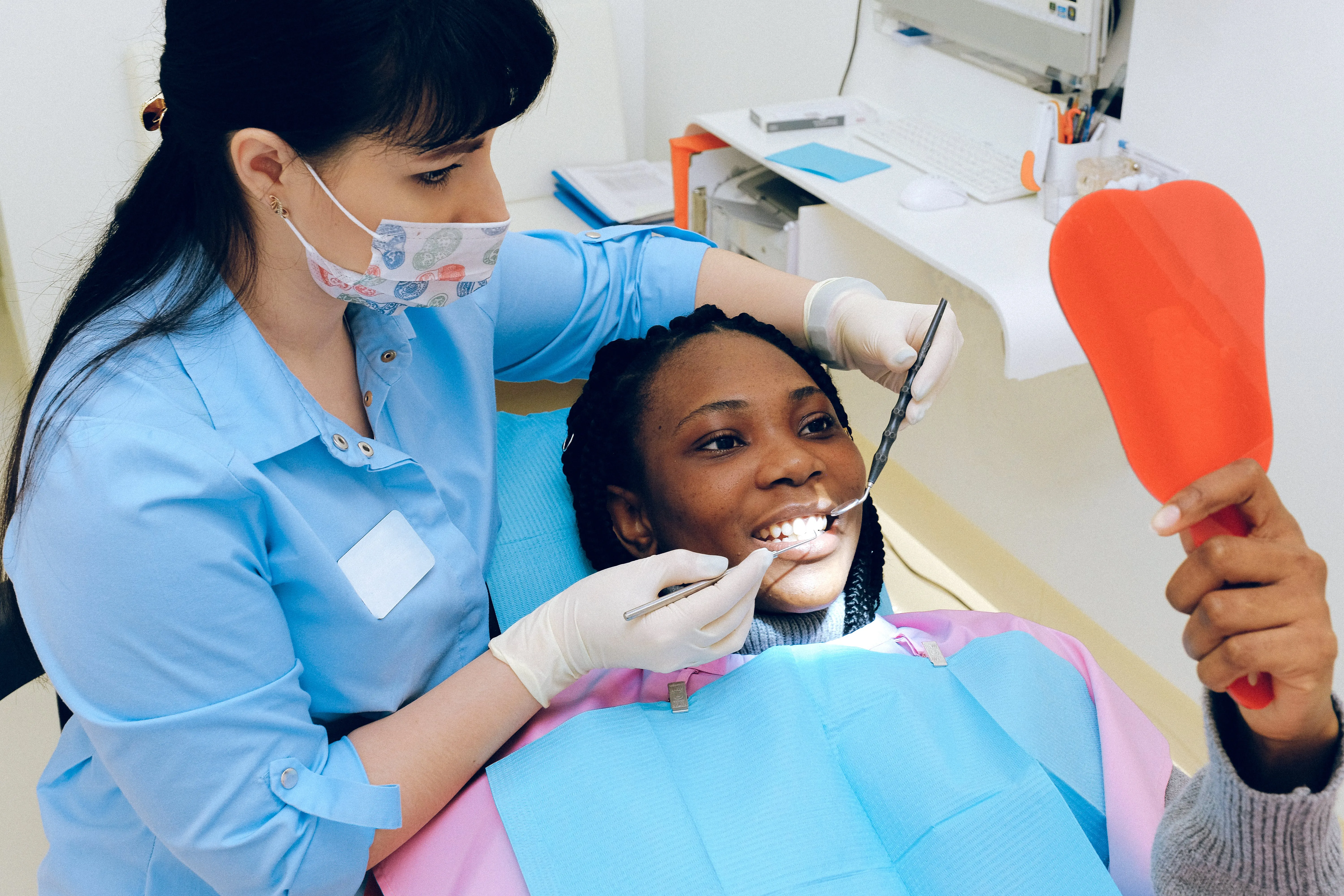 Dental Practitioner Faces Legal Action Over Administering 8 Crowns, 4 Root Canals, and 20 Fillings During Single Appointment