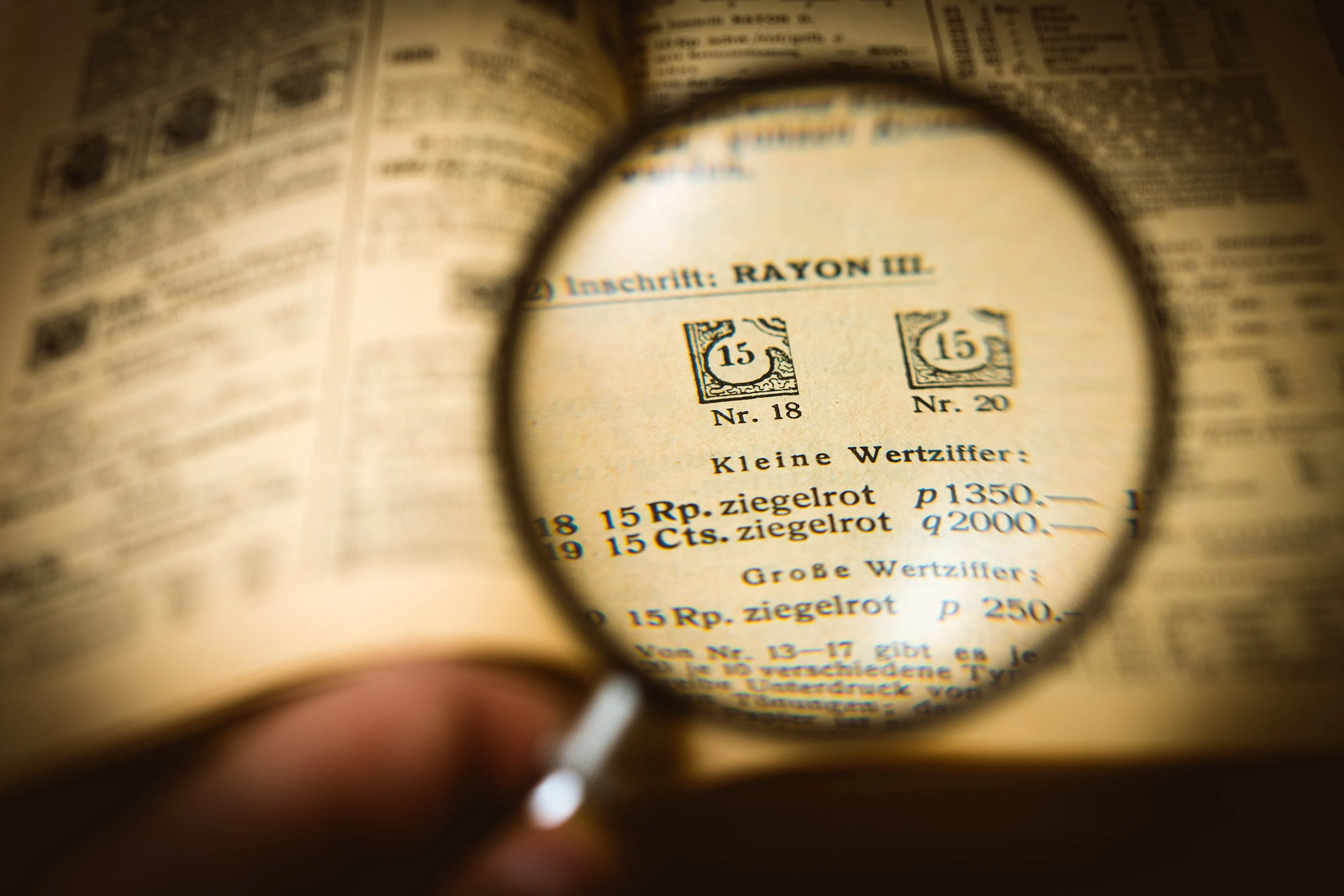 How a Magnifying Glass Works