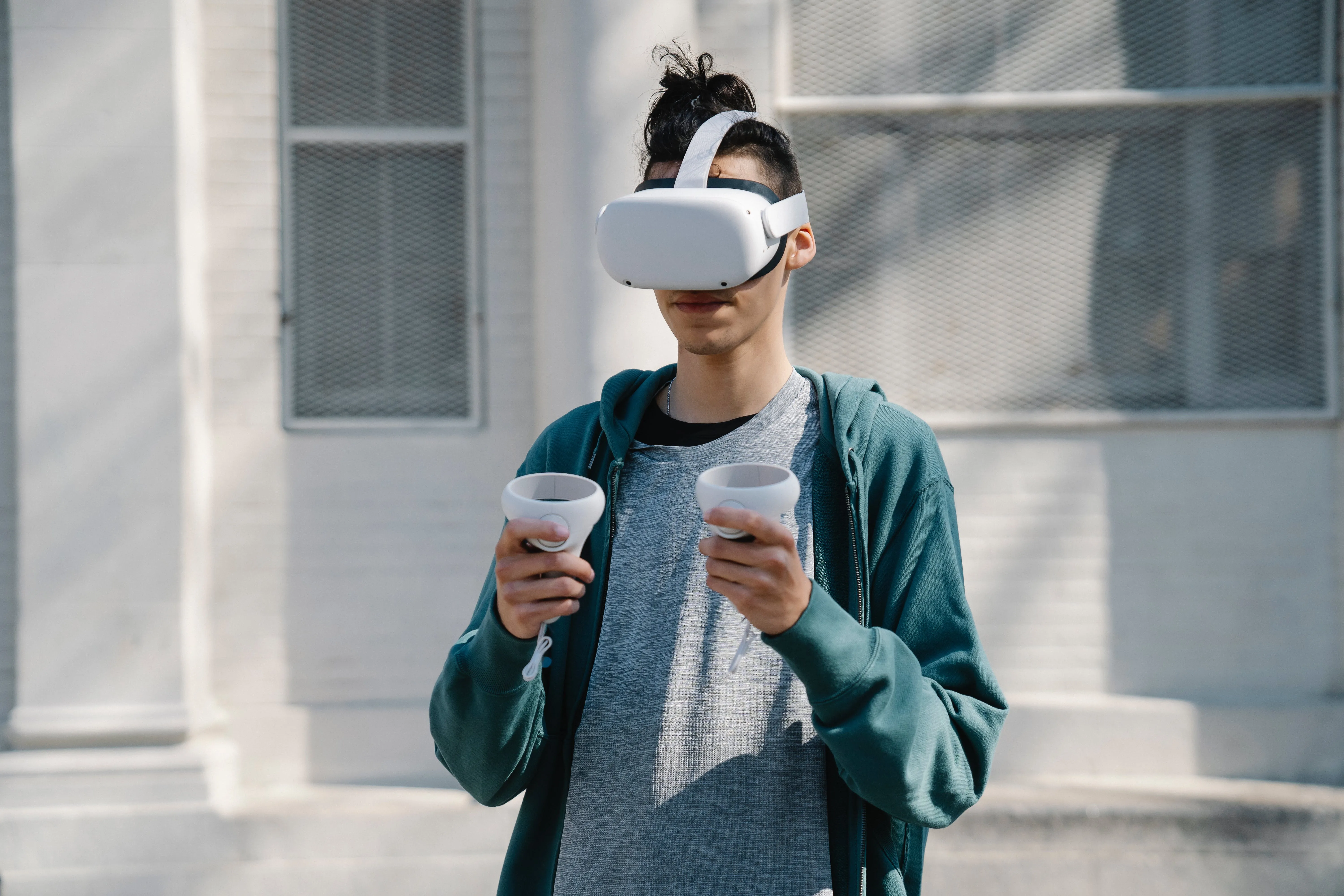 Next-Generation Virtual Reality Tech Hits the Market